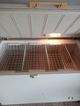 Arcón congelador blanco