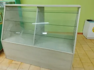 Mostrador expositor madera y cristal