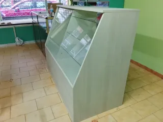 Mostrador expositor madera y cristal