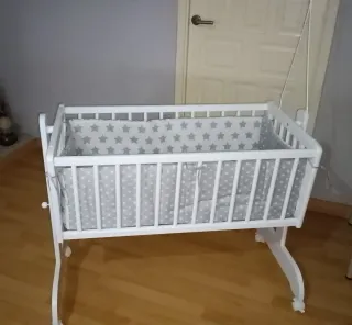 Minicuna con dosel y funda de estrellas