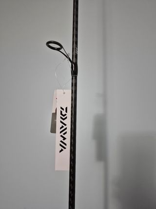 Caña Daiwa Legalis Rock Fishing sin estrenar 2,44m