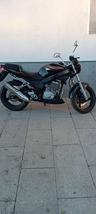 Daelim Roadwin Fi 125 PERFECTA 2011 (13.000km)