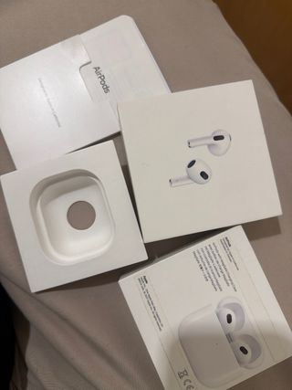 AirPods 3