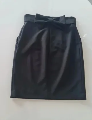 Nerissimo gonna nera con fiocco