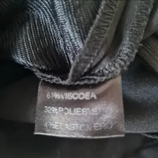 Nerissimo gonna nera con fiocco