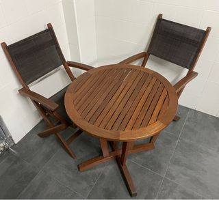 Conjunto mesa y sillas madera exterior..