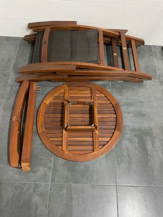 Conjunto mesa y sillas madera exterior..