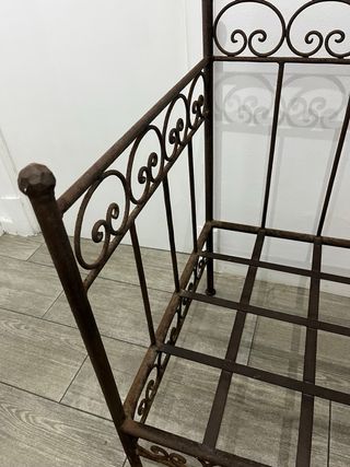 Sillón de terraza de metal marrón