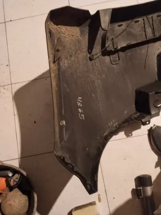 Paragolpes trasero Renault Megane 2 RS