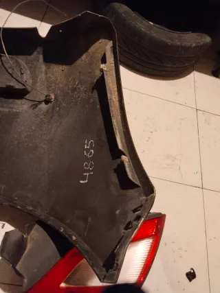 Paragolpes trasero Renault Megane 2 RS