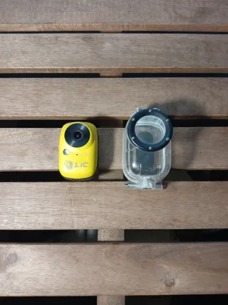 Cámara Deportiva Amarilla + Carcasa sumergible