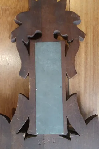 Antiguo Termómetro y Barómetro en Madera Tallada