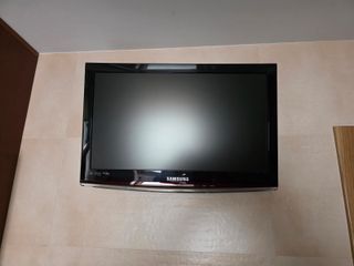TV Samsung 24"