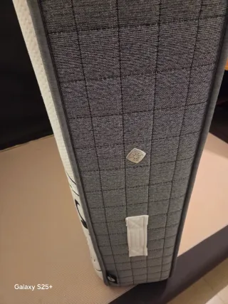 Colchón con diseño floral