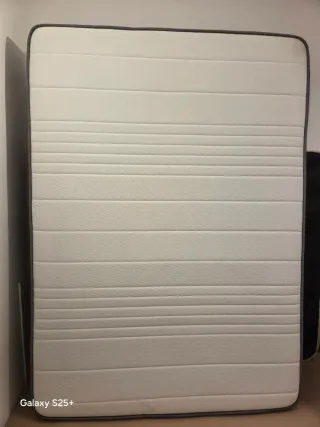 Colchón con diseño floral