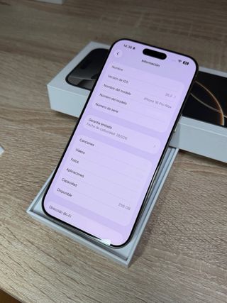 iPhone 16 Pro Max Gris