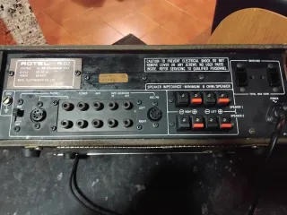 Amplificador Rotel RA-212 Plata