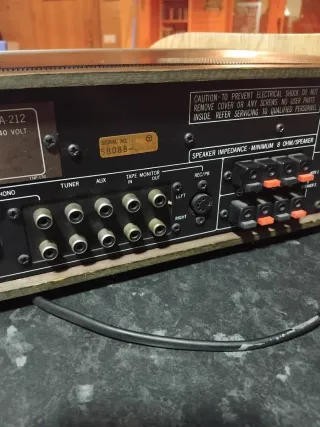 Amplificador Rotel RA-212 Plata