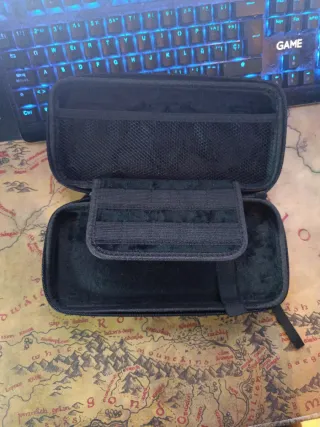 Funda Nintendo Switch Zelda y protectores joystick