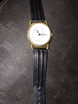 Reloj Yves Rocher Dorado y Negro