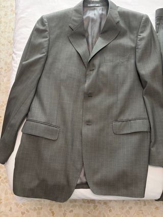 Traje de chaqueta gris hombre