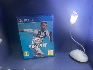 FIFA 19 PS4 sin abrir