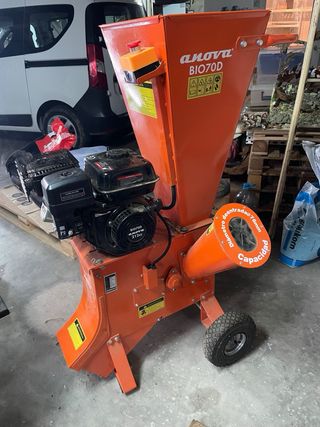 Triturador de ramas Anova BIO70D