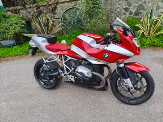 BMW R1200S Rojo y Plata