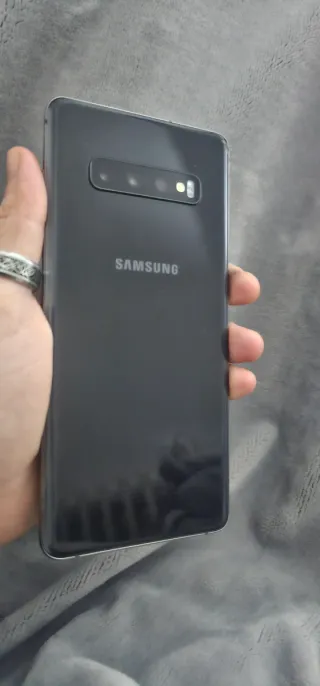 Samsung galaxy s10 plus  128 gigas