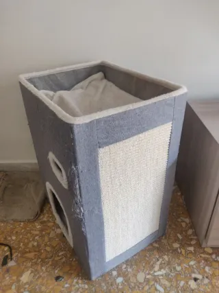 Torre para Gatos con Rascador