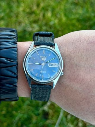 Reloj Seiko 5 Automático Vintage azul sunburst