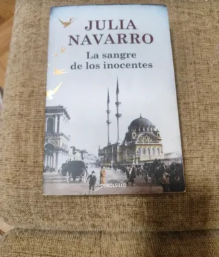 Libro de Julia navarro la sangre de los inocentes