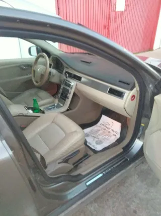 Volvo V70 2008