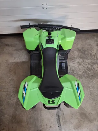 Quad Kawasaki Infantil a Batería