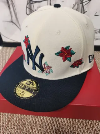 Gorra New Era 59Fifty Flores Talla 7.1/4