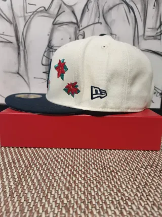 Gorra New Era 59Fifty Flores Talla 7.1/4
