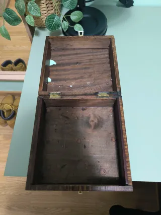 Cajita de madera con cierre