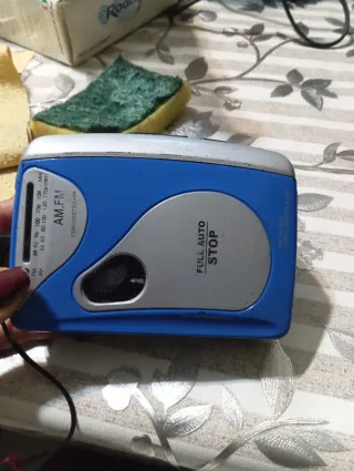 Radiocassetta funzionante