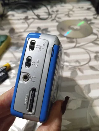 Radiocassetta funzionante