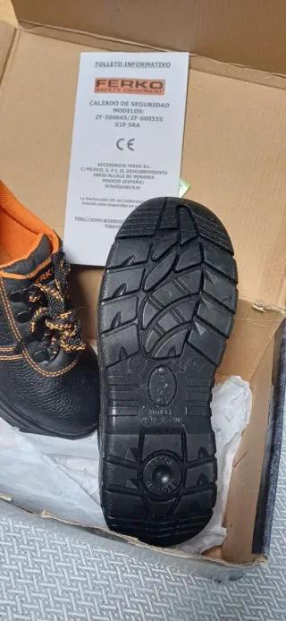 Zapatos de seguridad Ferko T.36 negros y naranjas