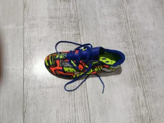 Botas de fútbol Messi Adidas Tacos Multitacos