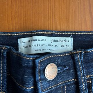 Pantalón Vaquero Stradivarius