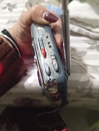 Radiocassetta J-698 funzionante