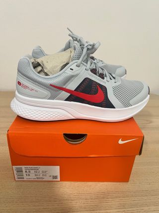 Nike Run Swift 2 Talla 42 Gris/Rojo