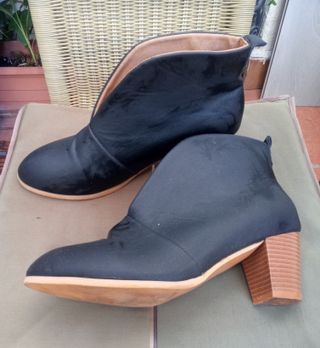 Botines tacón negros T. 43