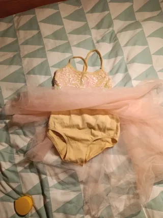 Traje de bailarina con lentejuelas 6 años