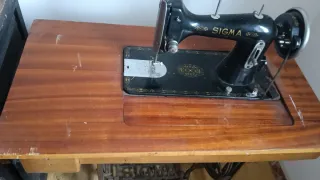 Máquina de coser antigua Sigma