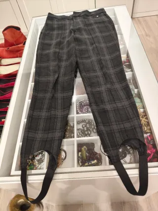 Pantalones Pepe Jeans cuadros grises