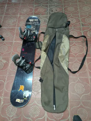Kit Snowboard, Botas, Casco, Bolsa y tabla
