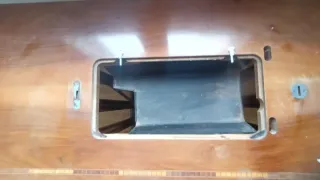 Mueble para máquina de coser antigua